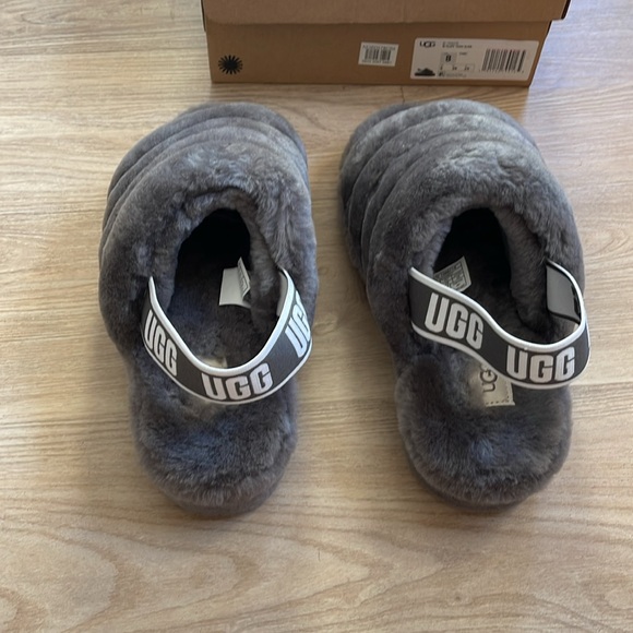 UGG fluff yeah slides - Picture 4 of 5